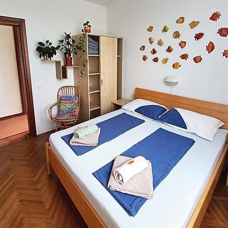 Beautiful Apartment With Picturesque View And Free Parking Portoroz Exterior photo